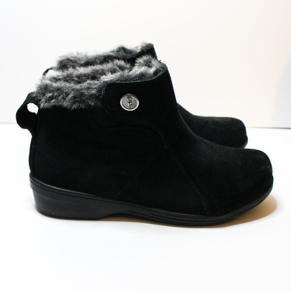 Sabara Revitalign Carillo Black Suede Ankle Boots